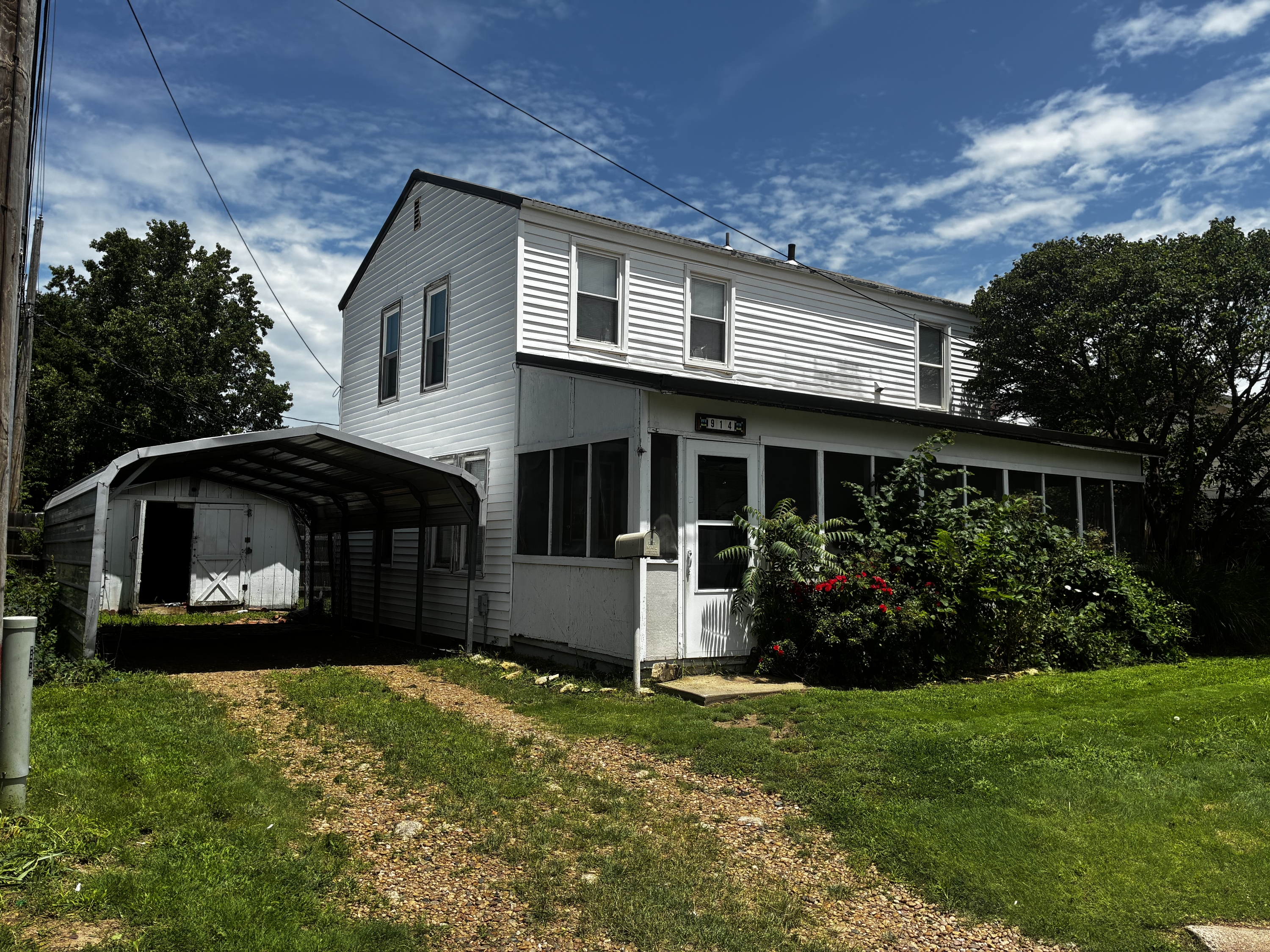 914 E Cleveland Street